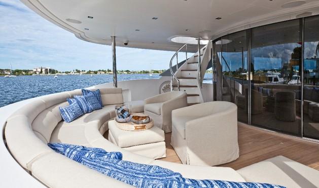 horizon yachts- andrea VI- deck