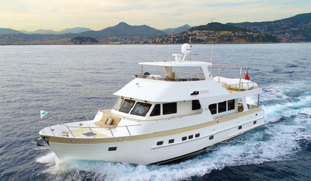 Klasik Outer Reef, Cannes Yachting Festival’da
