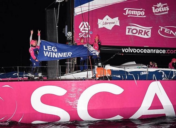 Volvo-Ocean-Race’de-8. ayağı-Team-SCA-kazandı!-1
