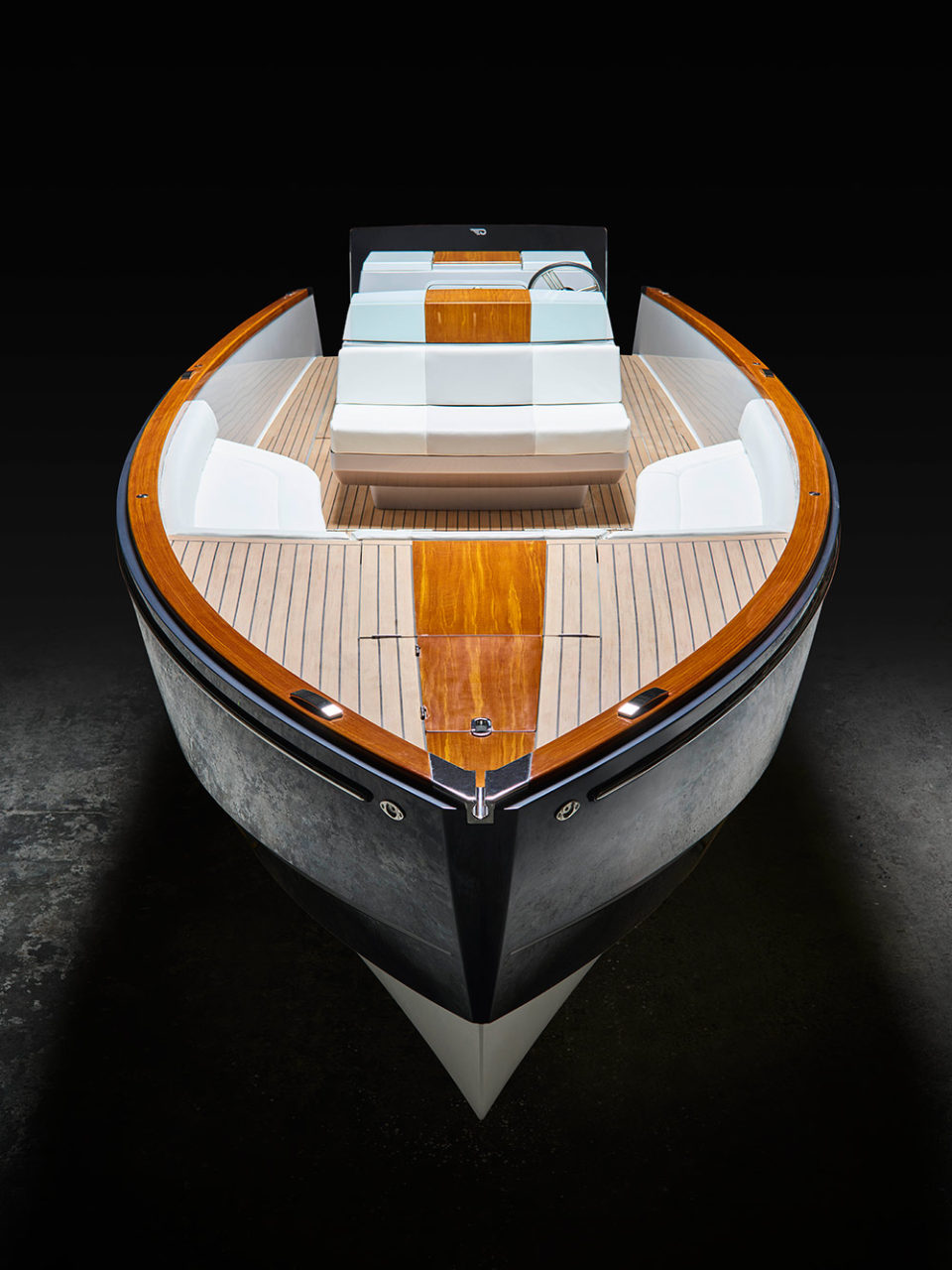 Hinckley Yachts- Dasher