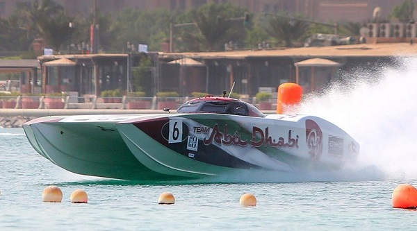 Гонках серии e1world Electric Powerboat