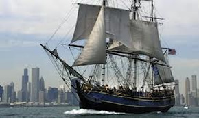 HMS Bounty Sandy kasırgasına yenik düşerek battı.