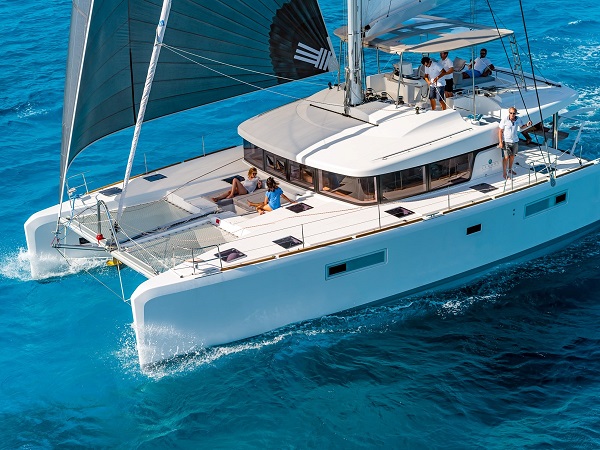 Lagoon 52 F-3