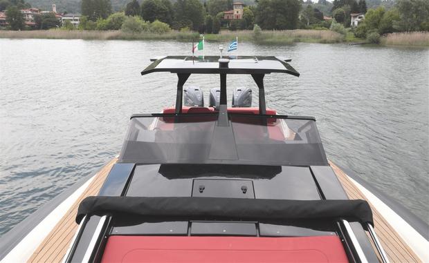 Scanner Envy 1400 outboard.