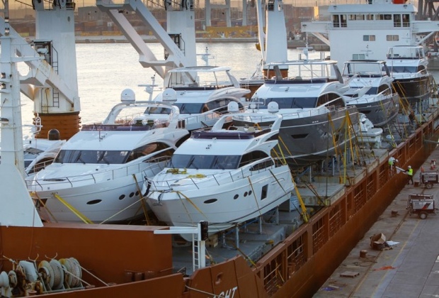 Princess'in sekiz yat'ı Sevenstar Yacht Transport ile yüklendi