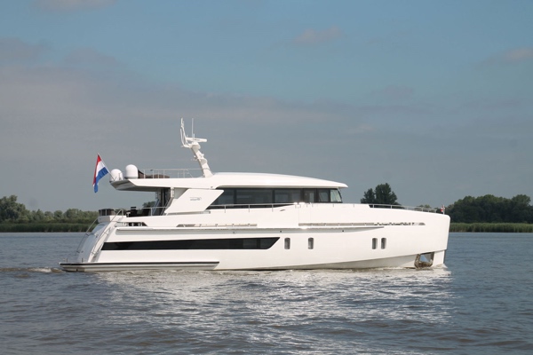 Storm Yachts X-65