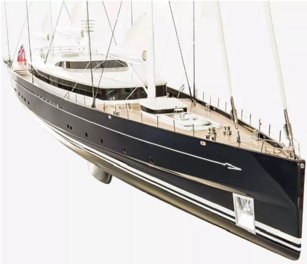 Royal Huisman'dan 266 Feetlik Yelkenli