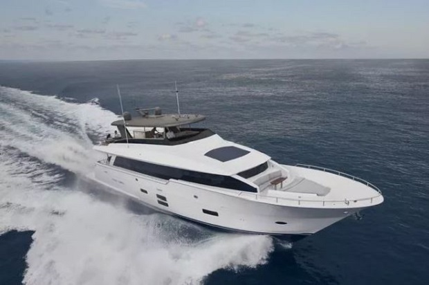 Hatteras Yachts, M90 Panacera’yı Lanse Ediyor