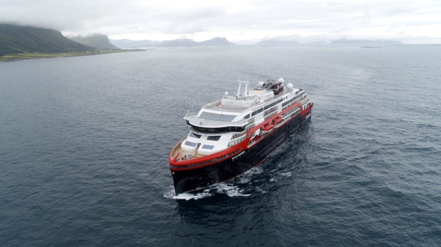 Dünyanın İlk Elektrikli Cruise Gemisi Denize Açıldı