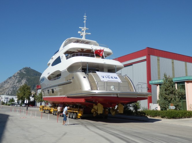 Vicem Yachts ve Mulder Design'dan “Vulcan 38.5 M”.